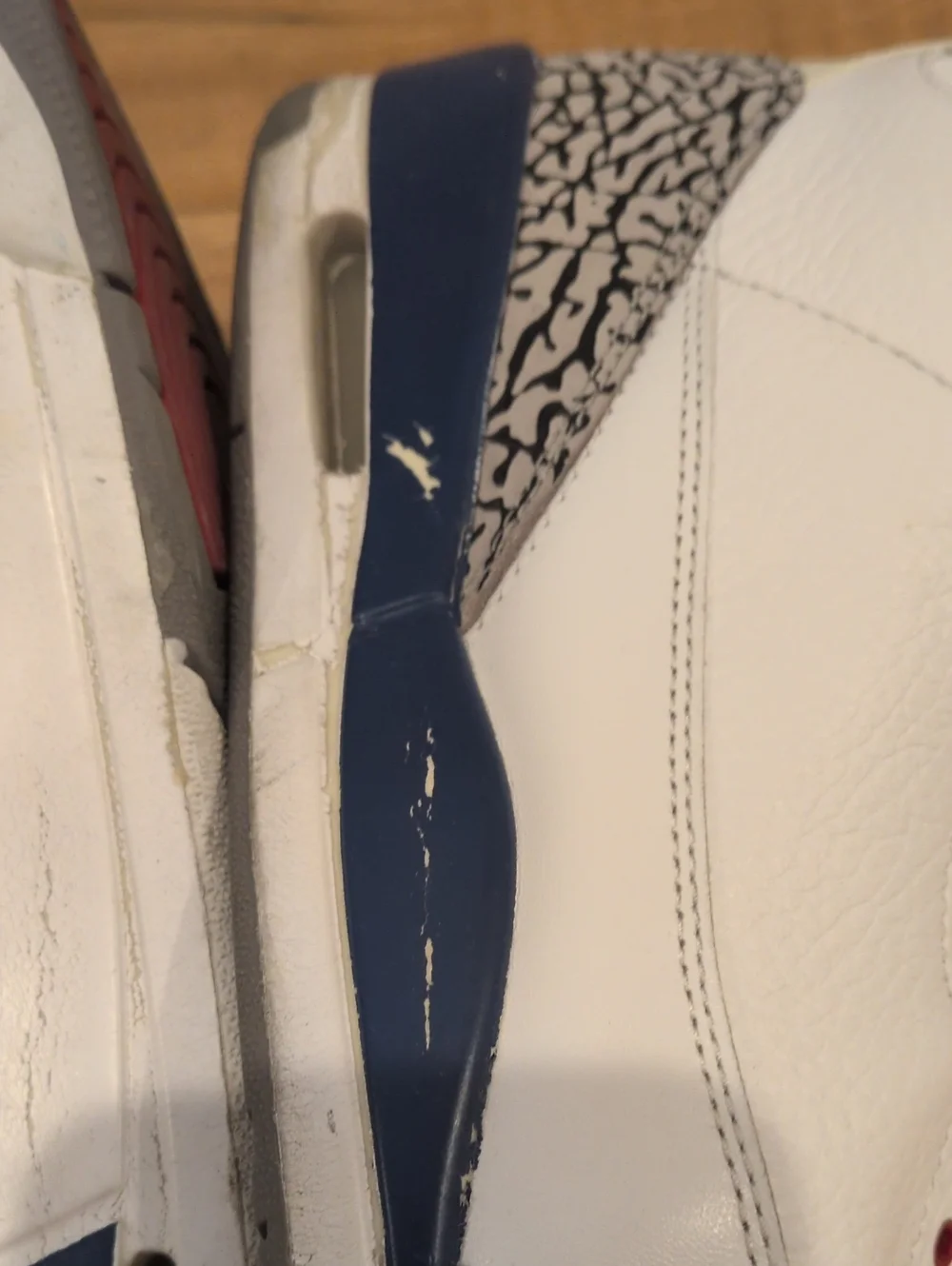 Air Jordan 3 Retro 2011 Men's Size 11 White Blue 136064104 Elephant Print
